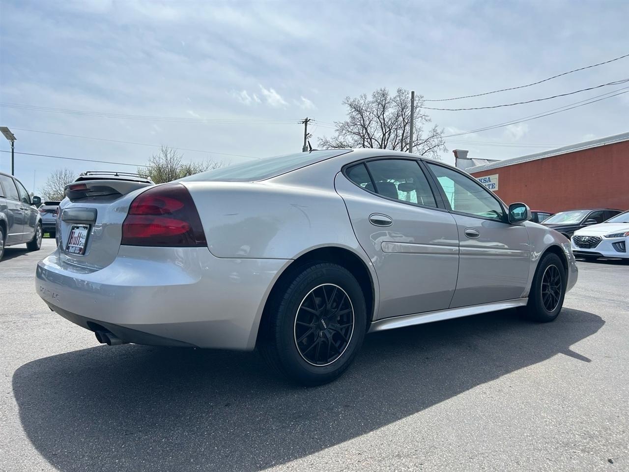 Pontiac Grand Prix 4dr Sdn 2007