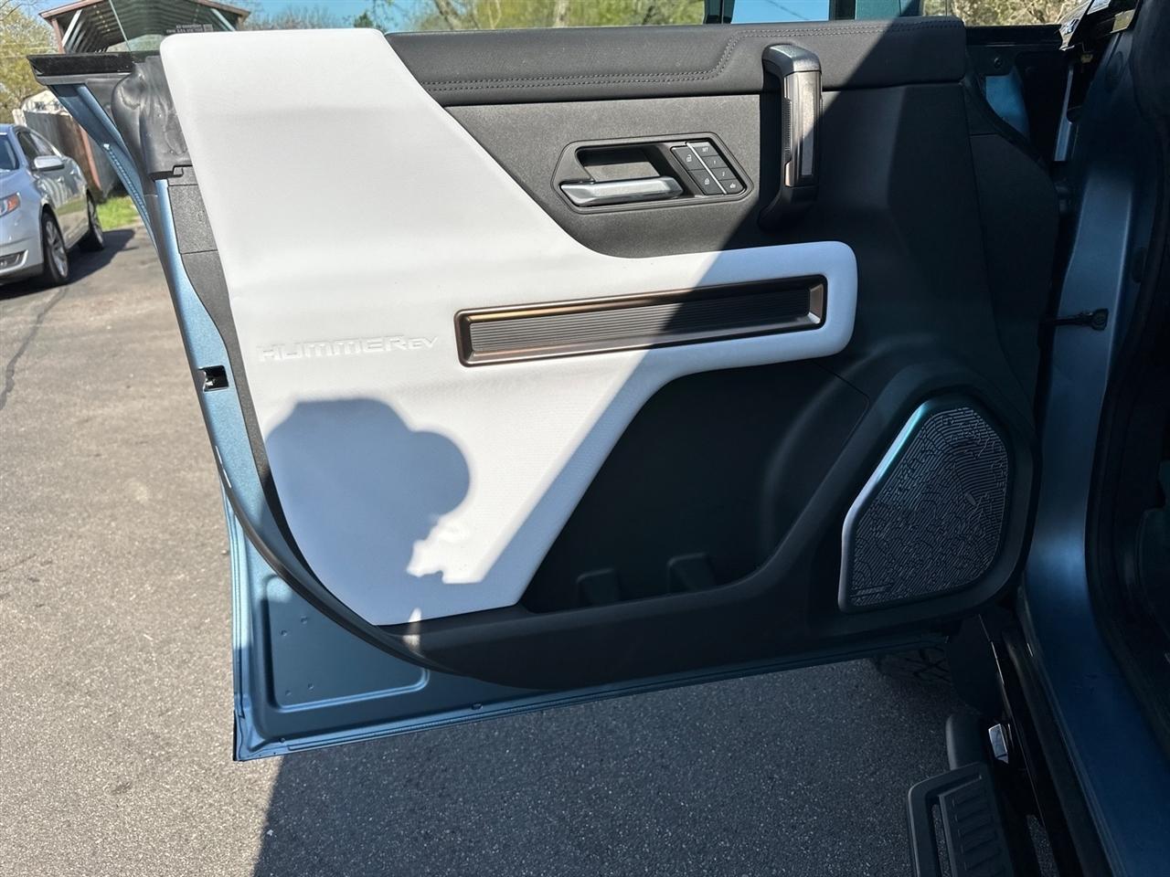 GMC HUMMER EV SUV e4WD 4dr 3X 2024