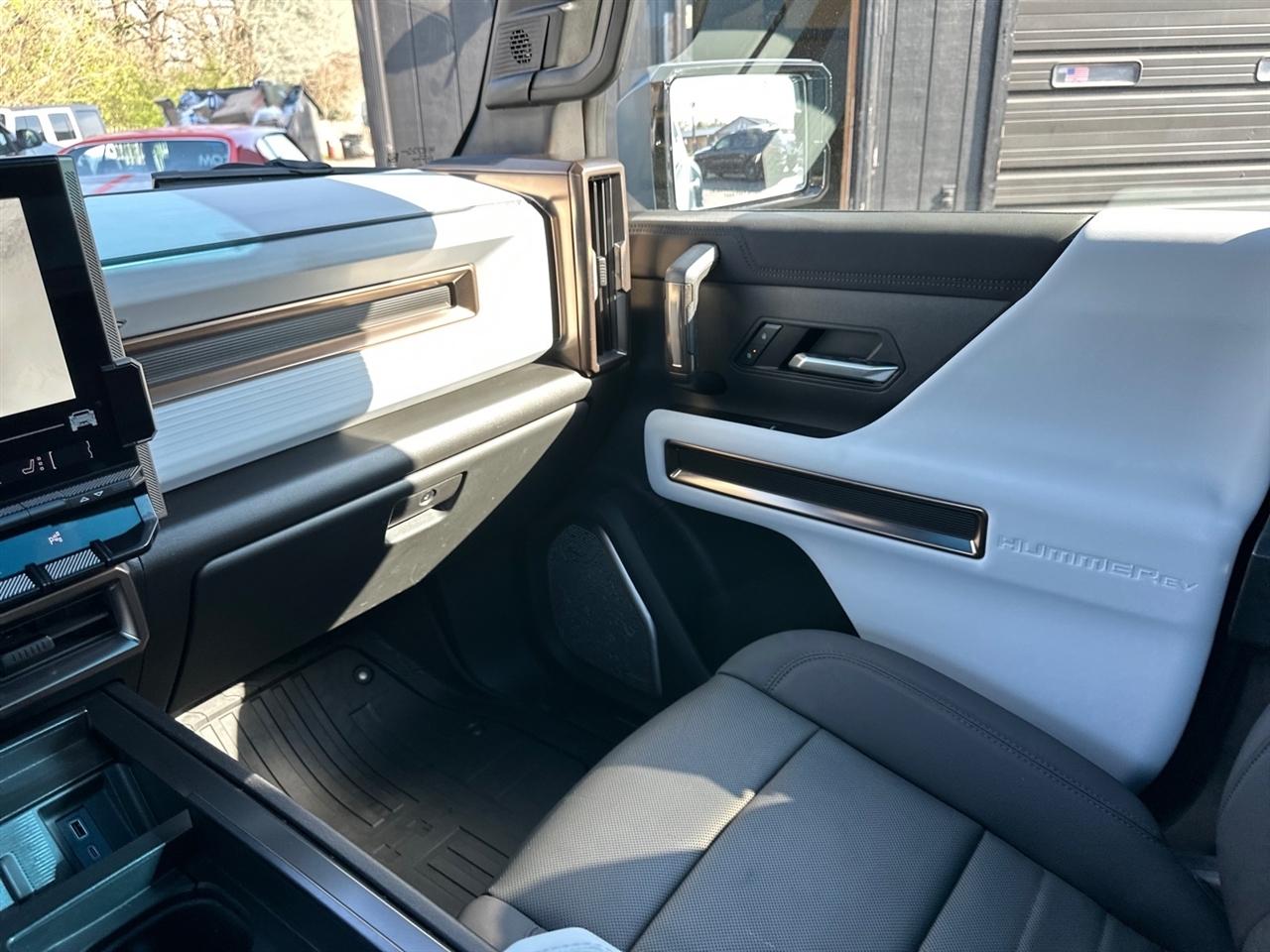 GMC HUMMER EV SUV e4WD 4dr 3X 2024