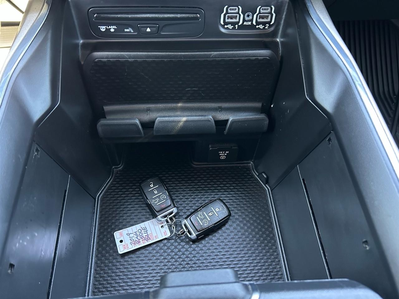 RAM 1500 Laramie 4x4 Crew Cab 5'7" Box 2019