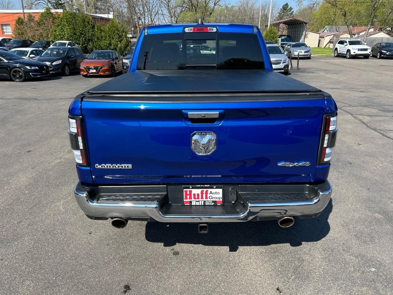 RAM 1500 Laramie 4x4 Crew Cab 5'7" Box 2019