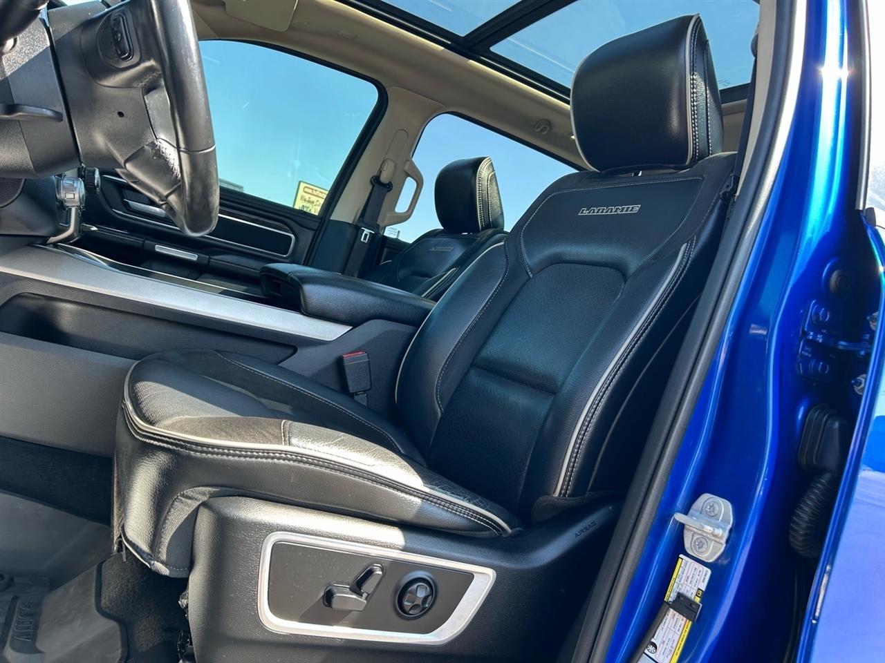 RAM 1500 Laramie 4x4 Crew Cab 5'7" Box 2019