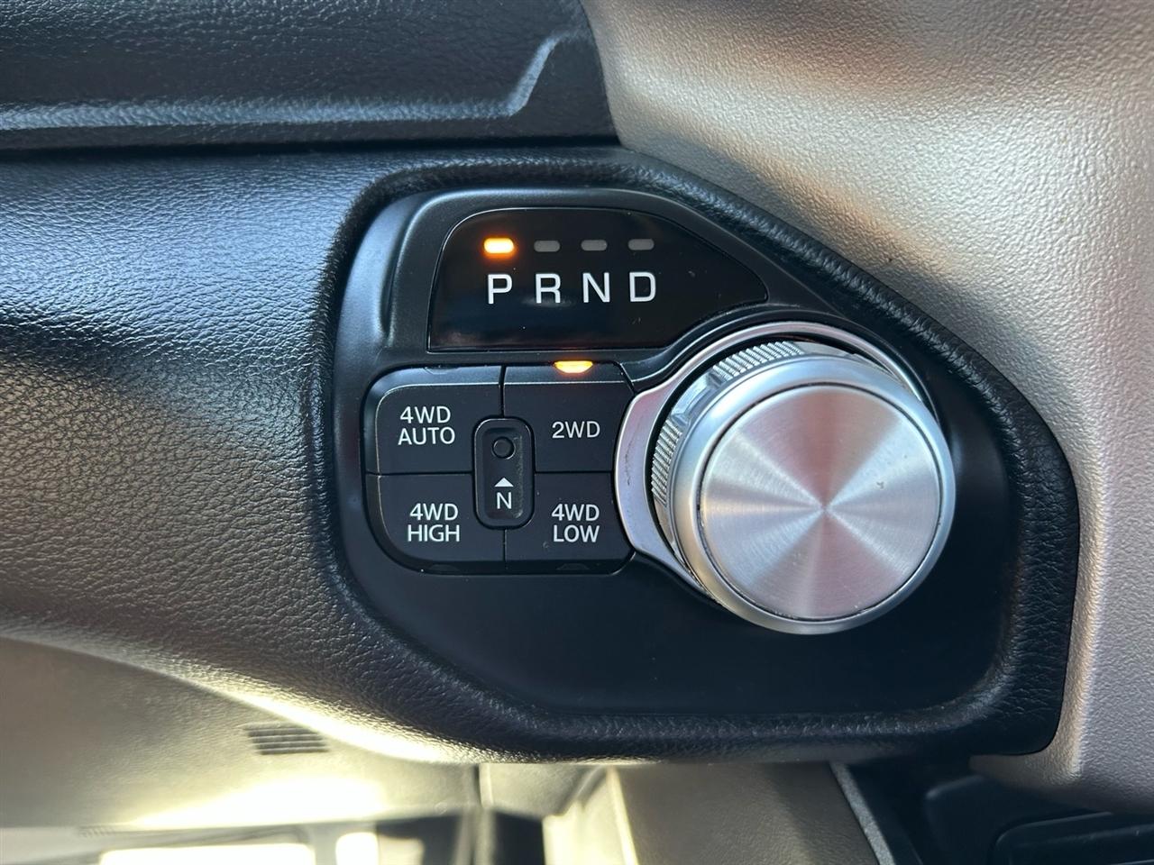 RAM 1500 Laramie 4x4 Crew Cab 5'7" Box 2019