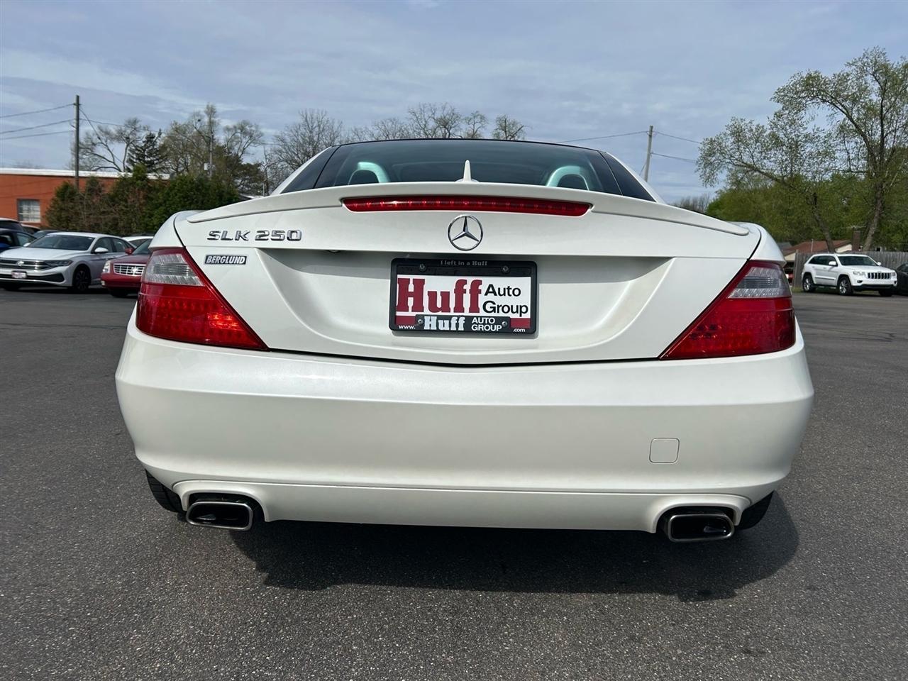 Mercedes-Benz SLK-Class 2dr Roadster SLK 250 2015