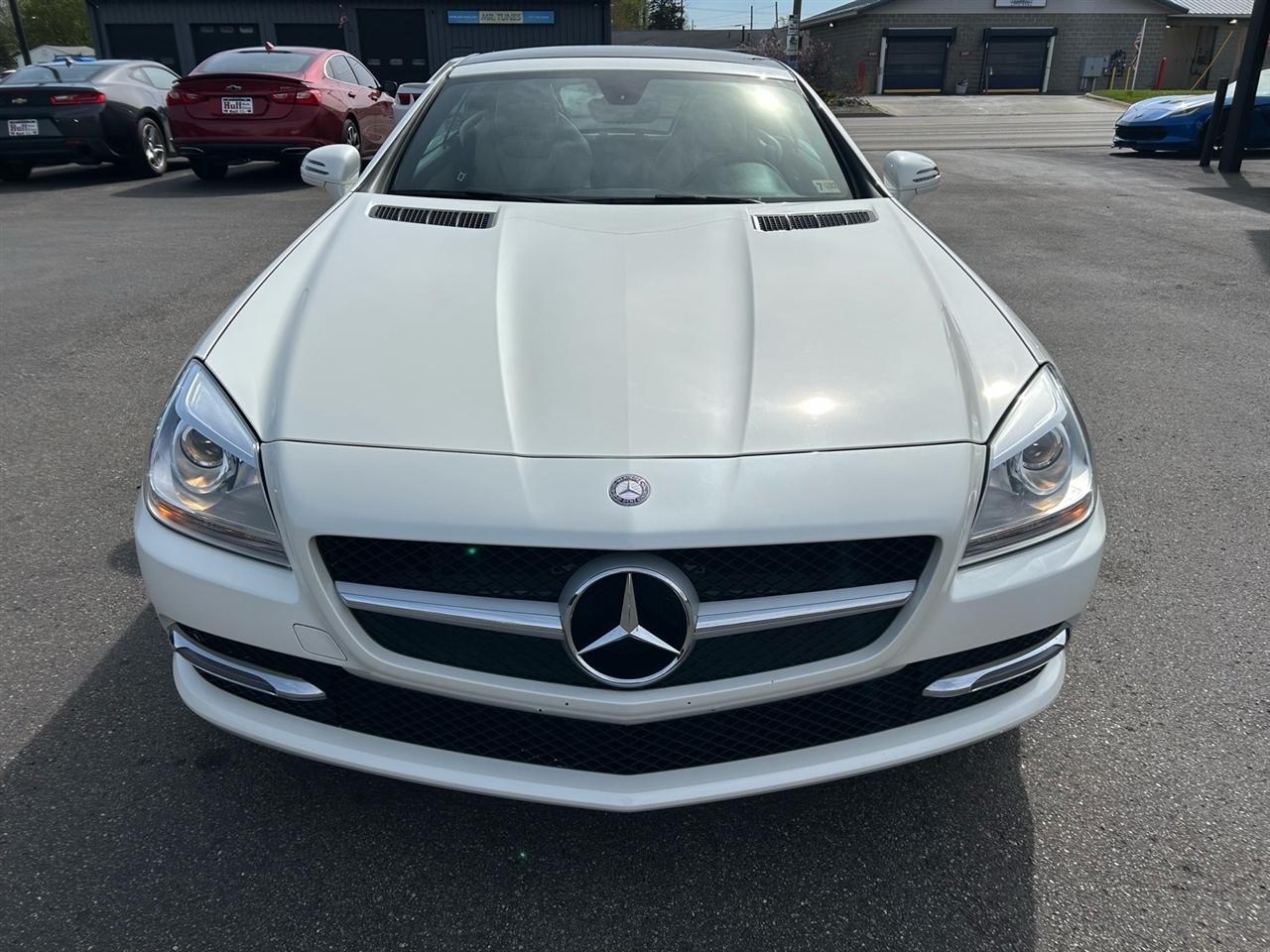 Mercedes-Benz SLK-Class 2dr Roadster SLK 250 2015