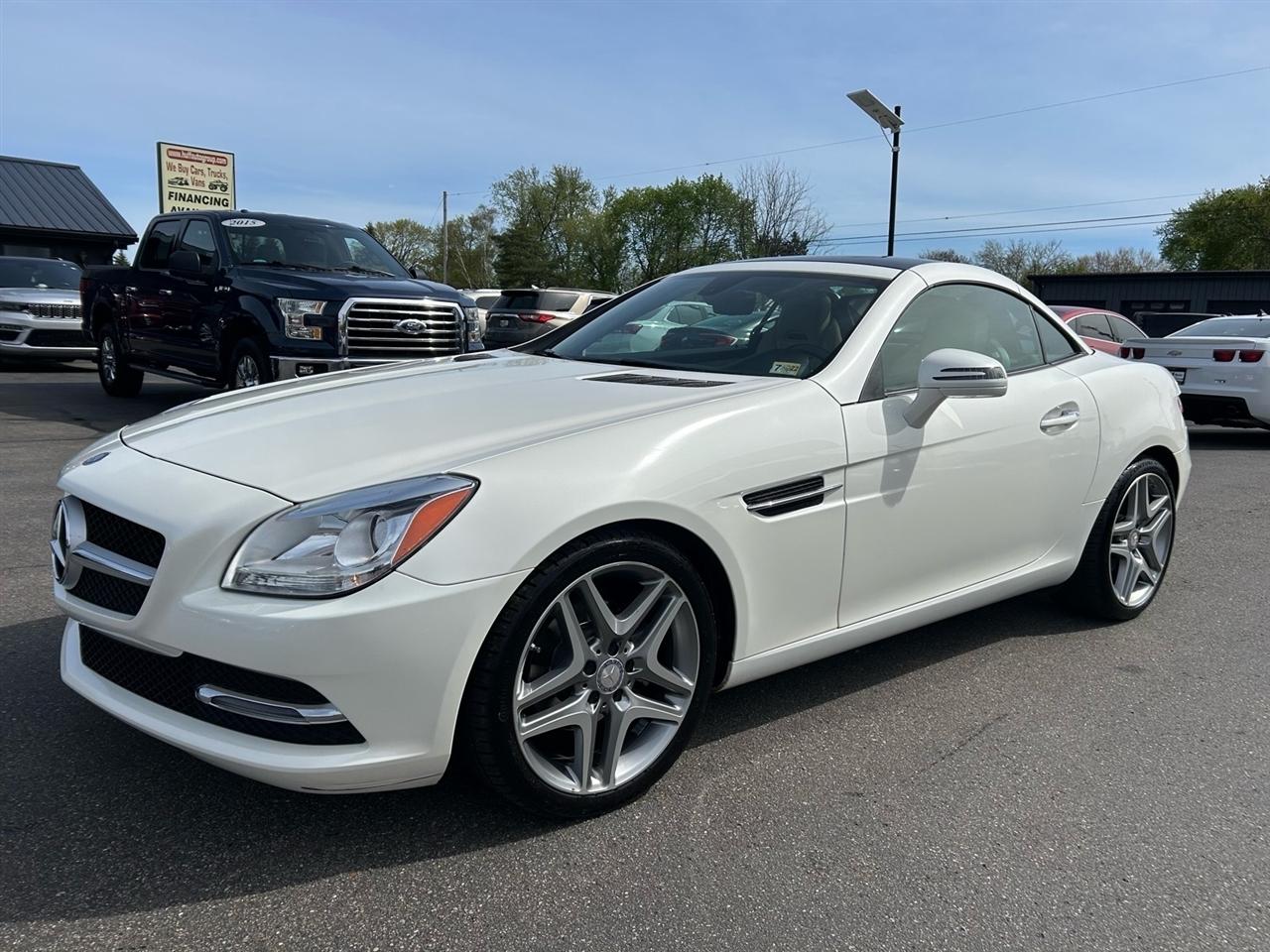 Mercedes-Benz SLK-Class 2dr Roadster SLK 250 2015