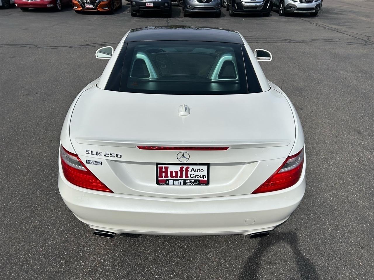 Mercedes-Benz SLK-Class 2dr Roadster SLK 250 2015