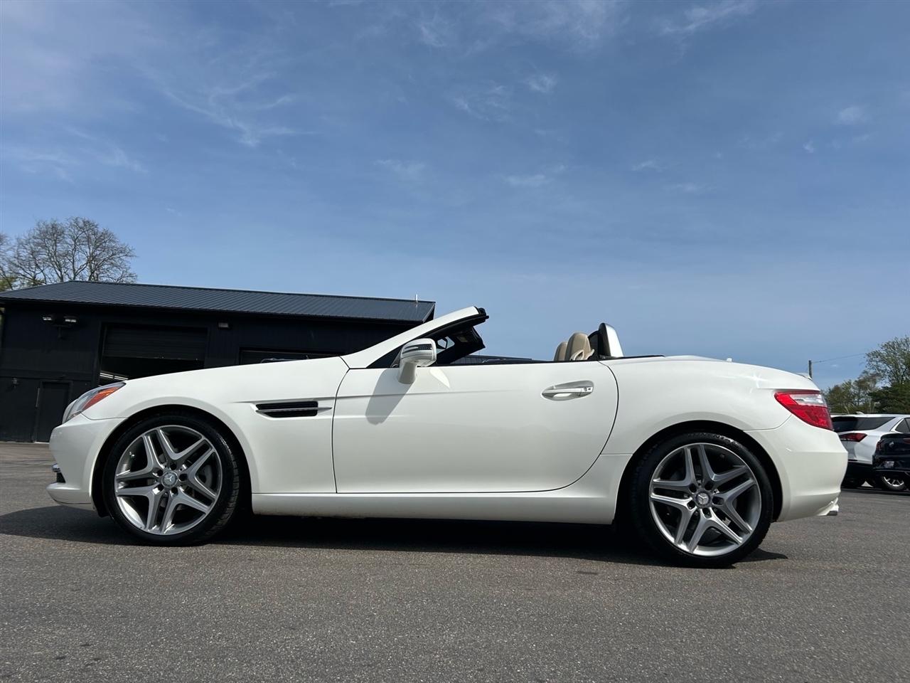 Mercedes-Benz SLK-Class 2dr Roadster SLK 250 2015
