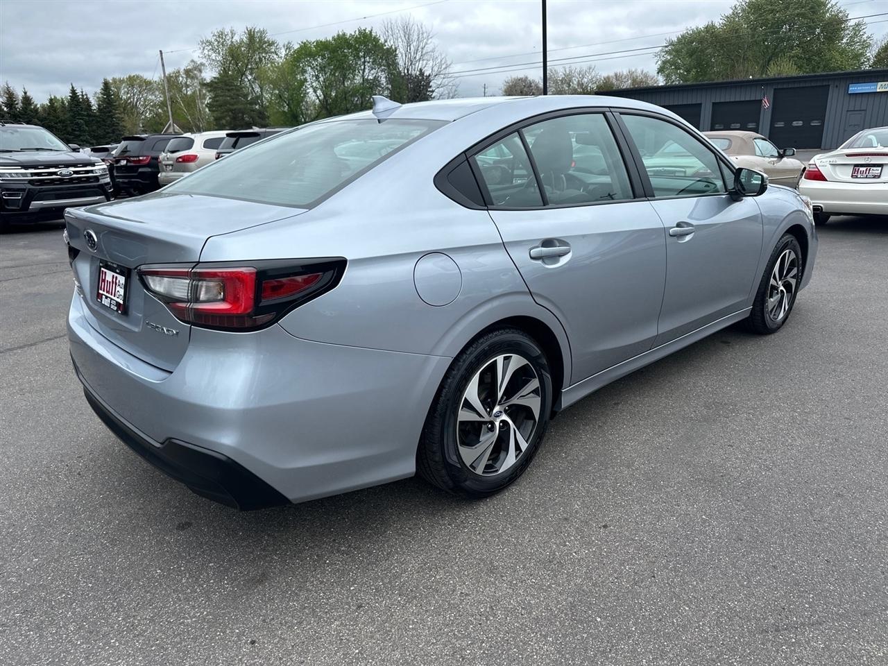 Subaru Legacy Premium CVT 2023
