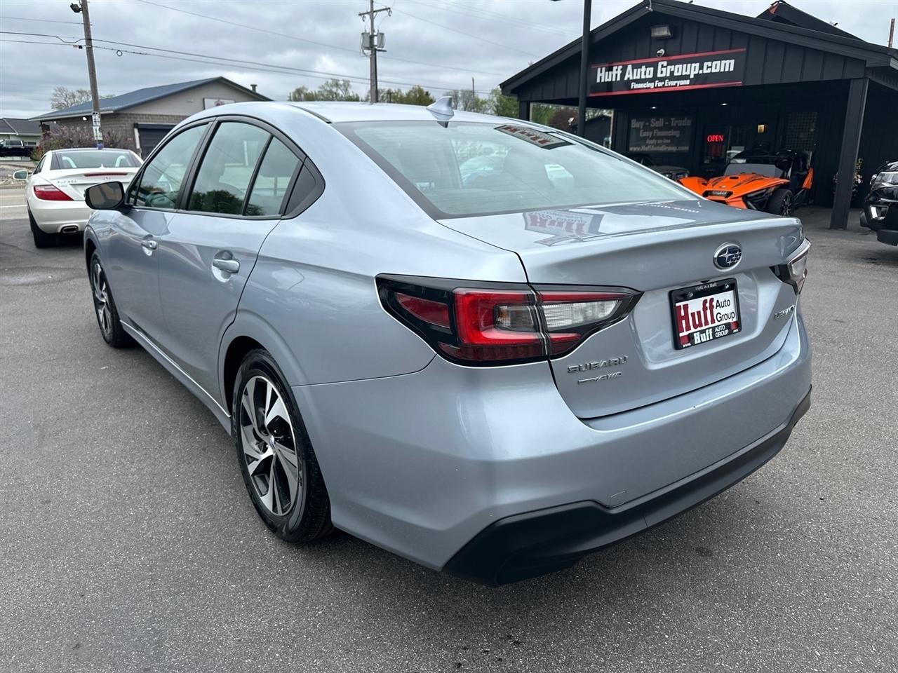 Subaru Legacy Premium CVT 2023