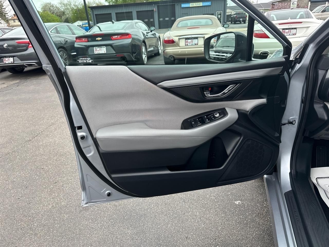 Subaru Legacy Premium CVT 2023