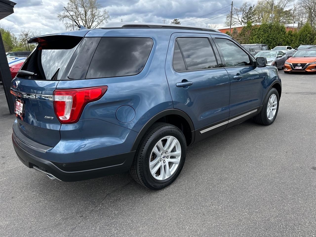 Ford Explorer XLT 4WD 2018