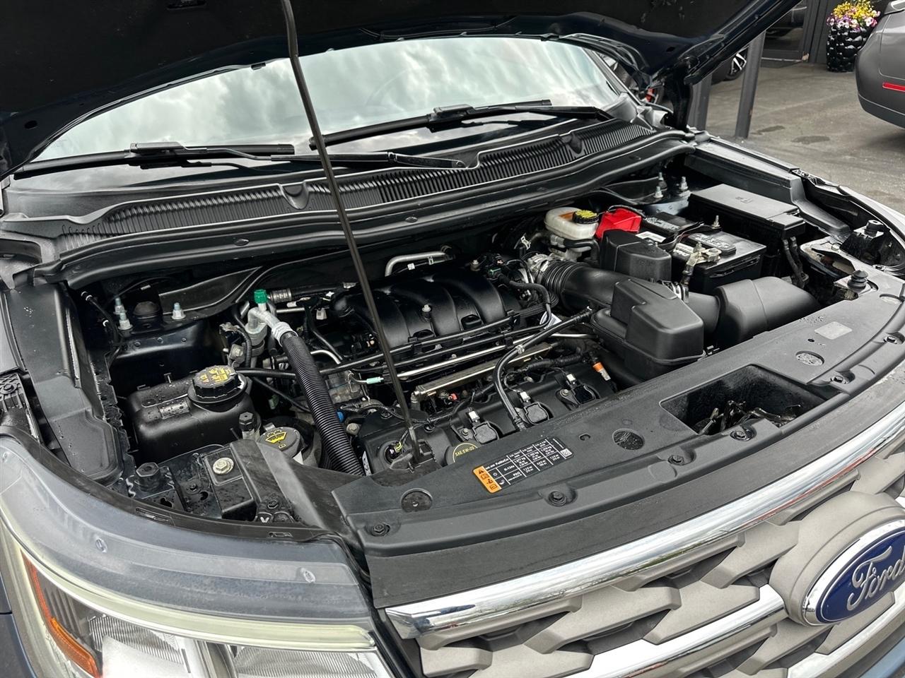 Ford Explorer XLT 4WD 2018