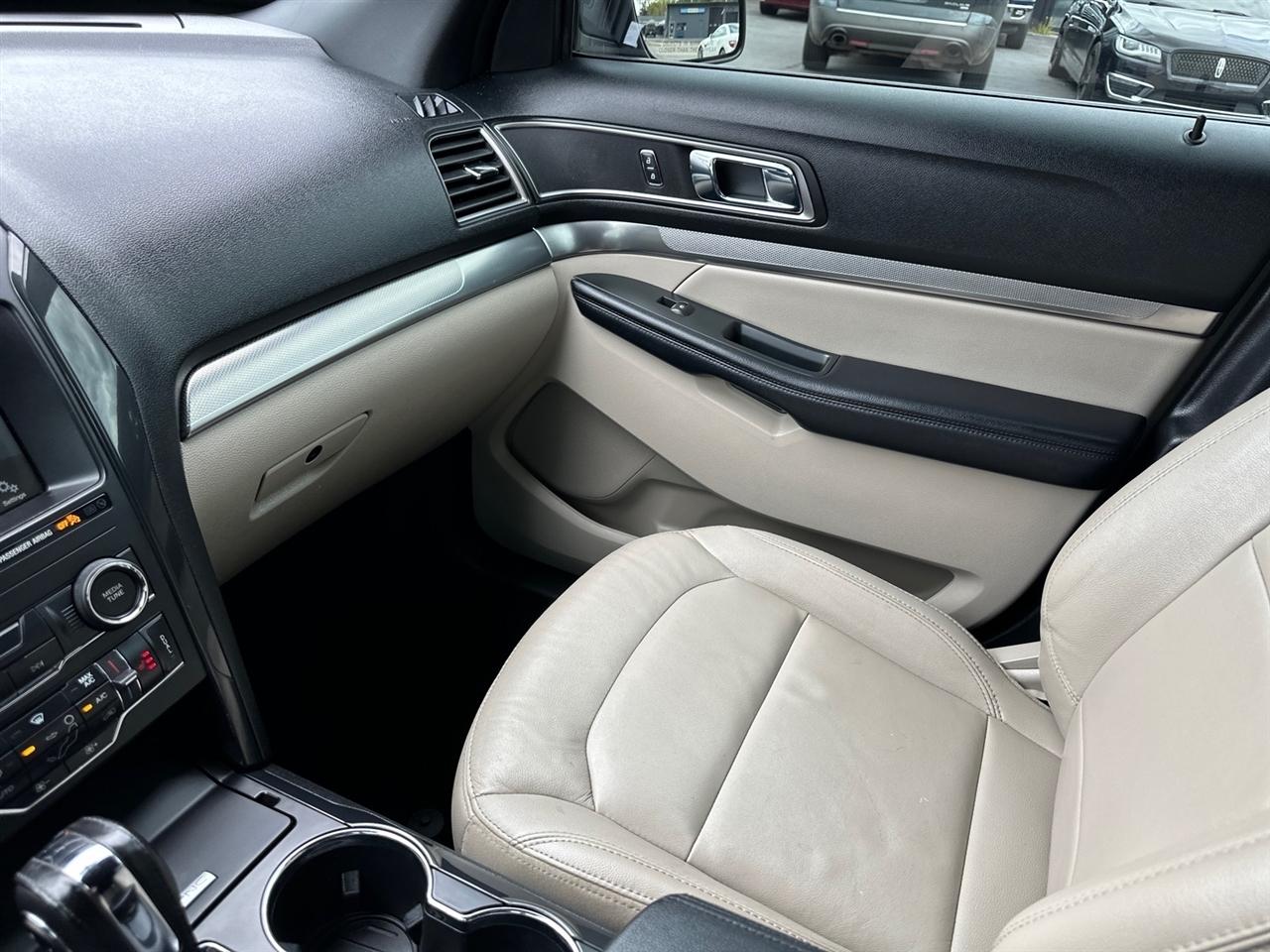 Ford Explorer XLT 4WD 2018
