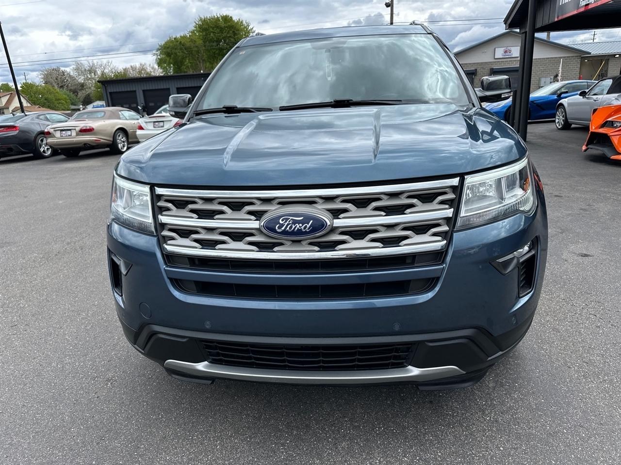 Ford Explorer XLT 4WD 2018
