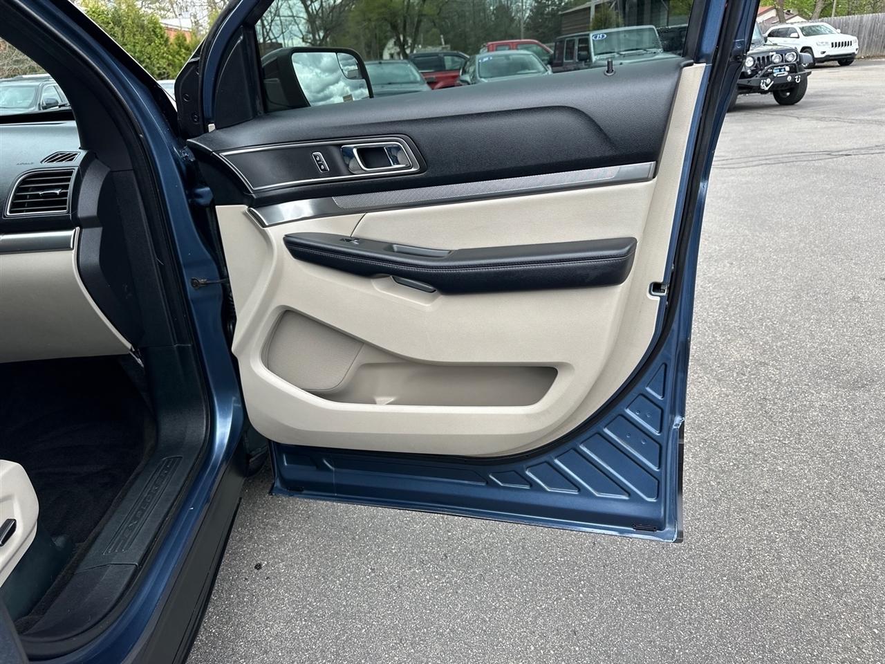 Ford Explorer XLT 4WD 2018