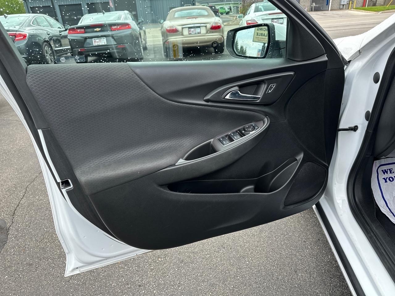 Chevrolet Malibu 4dr Sdn LT 2022