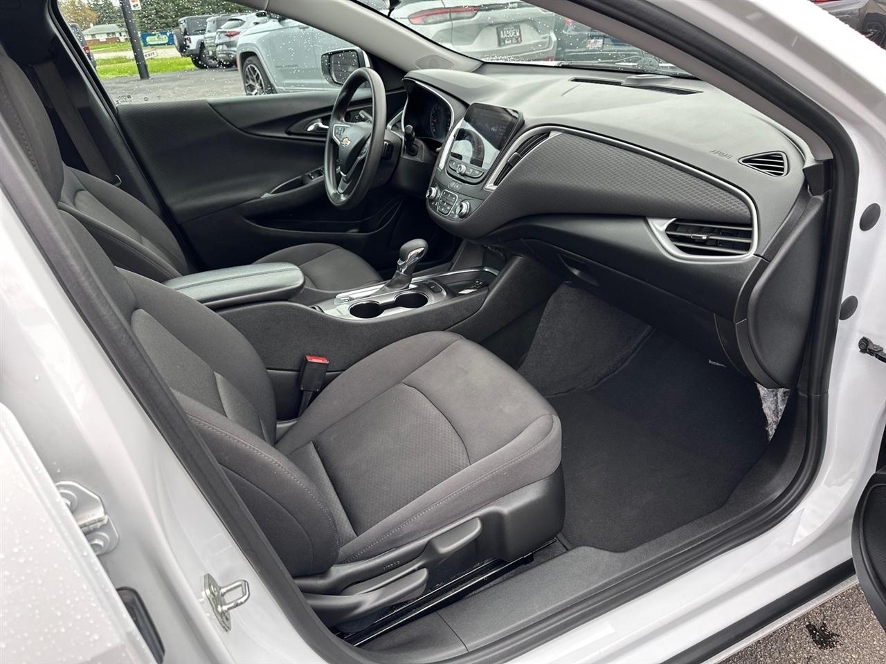 Chevrolet Malibu 4dr Sdn LT 2022