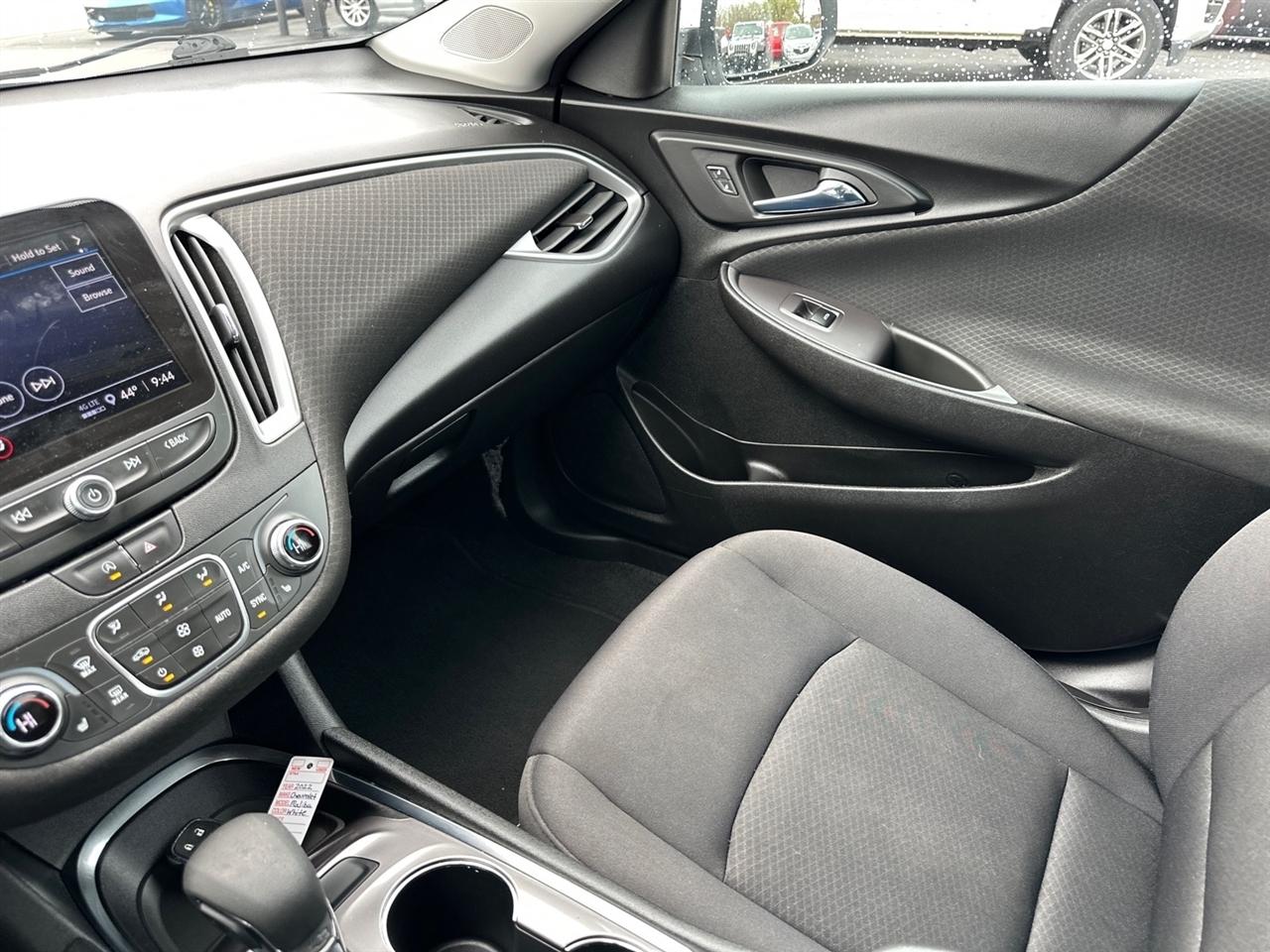 Chevrolet Malibu 4dr Sdn LT 2022