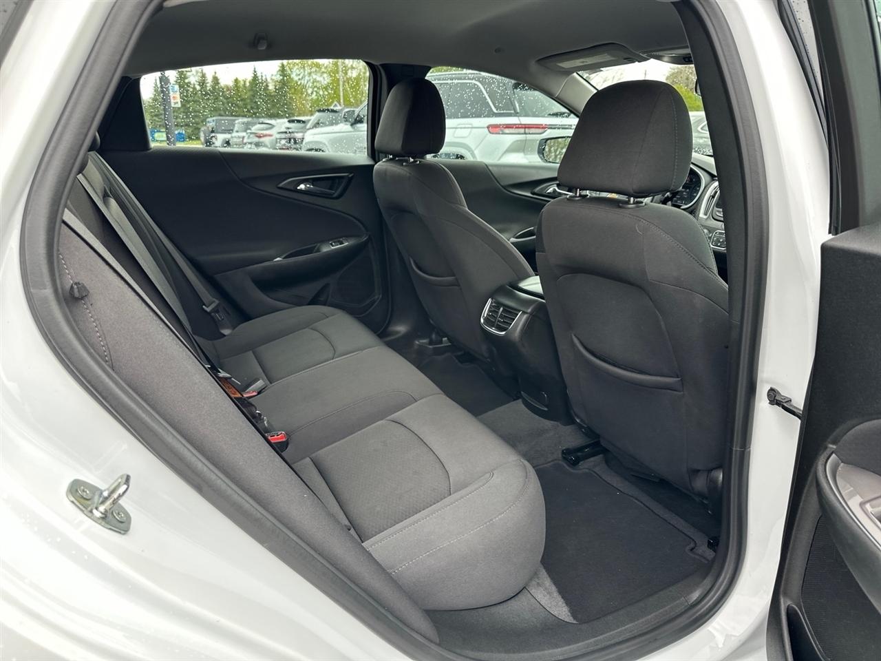 Chevrolet Malibu 4dr Sdn LT 2022