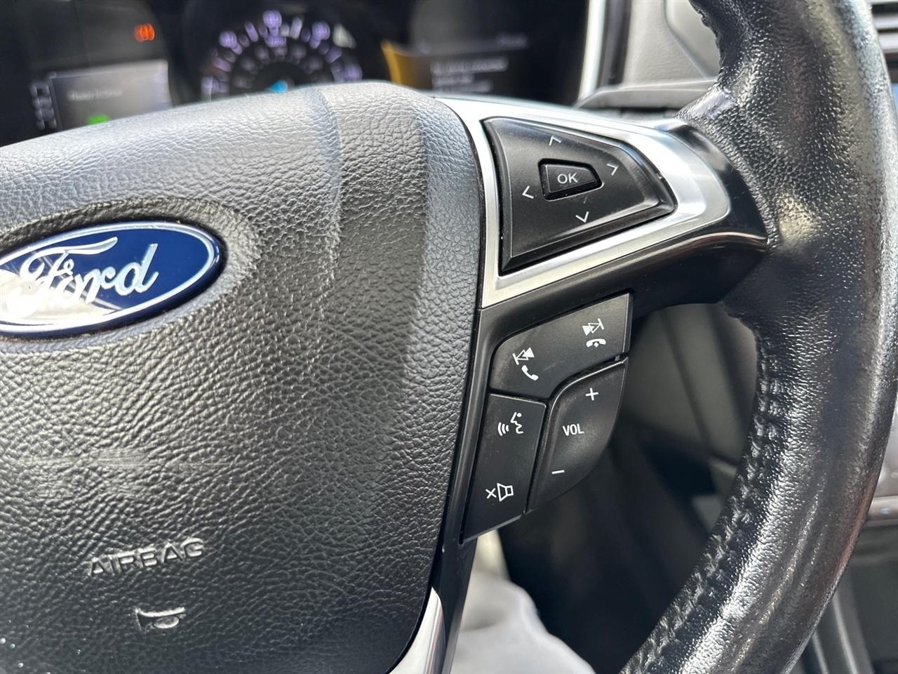 Ford Fusion Hybrid Titanium FWD 2019