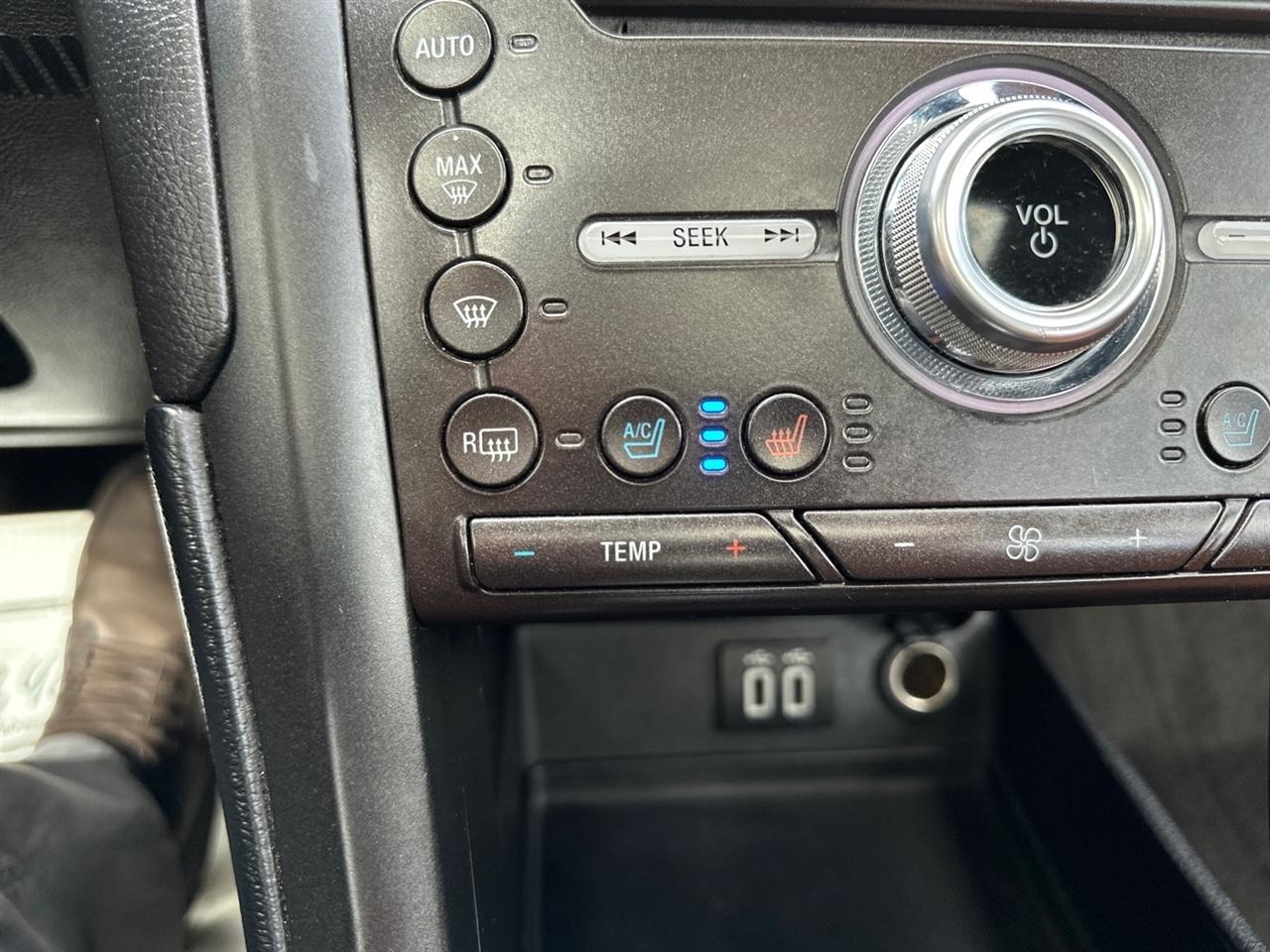 Ford Fusion Hybrid Titanium FWD 2019