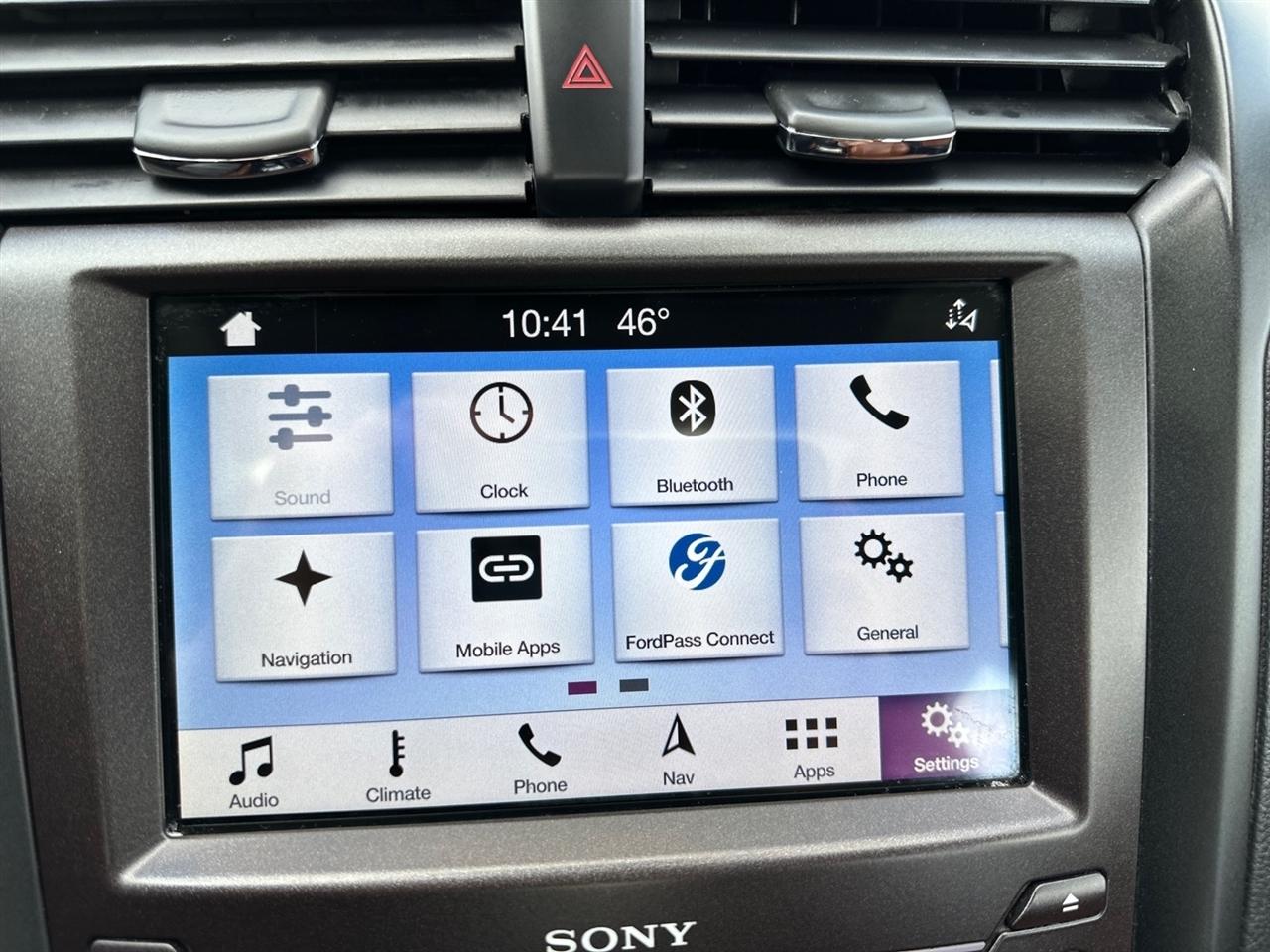 Ford Fusion Hybrid Titanium FWD 2019