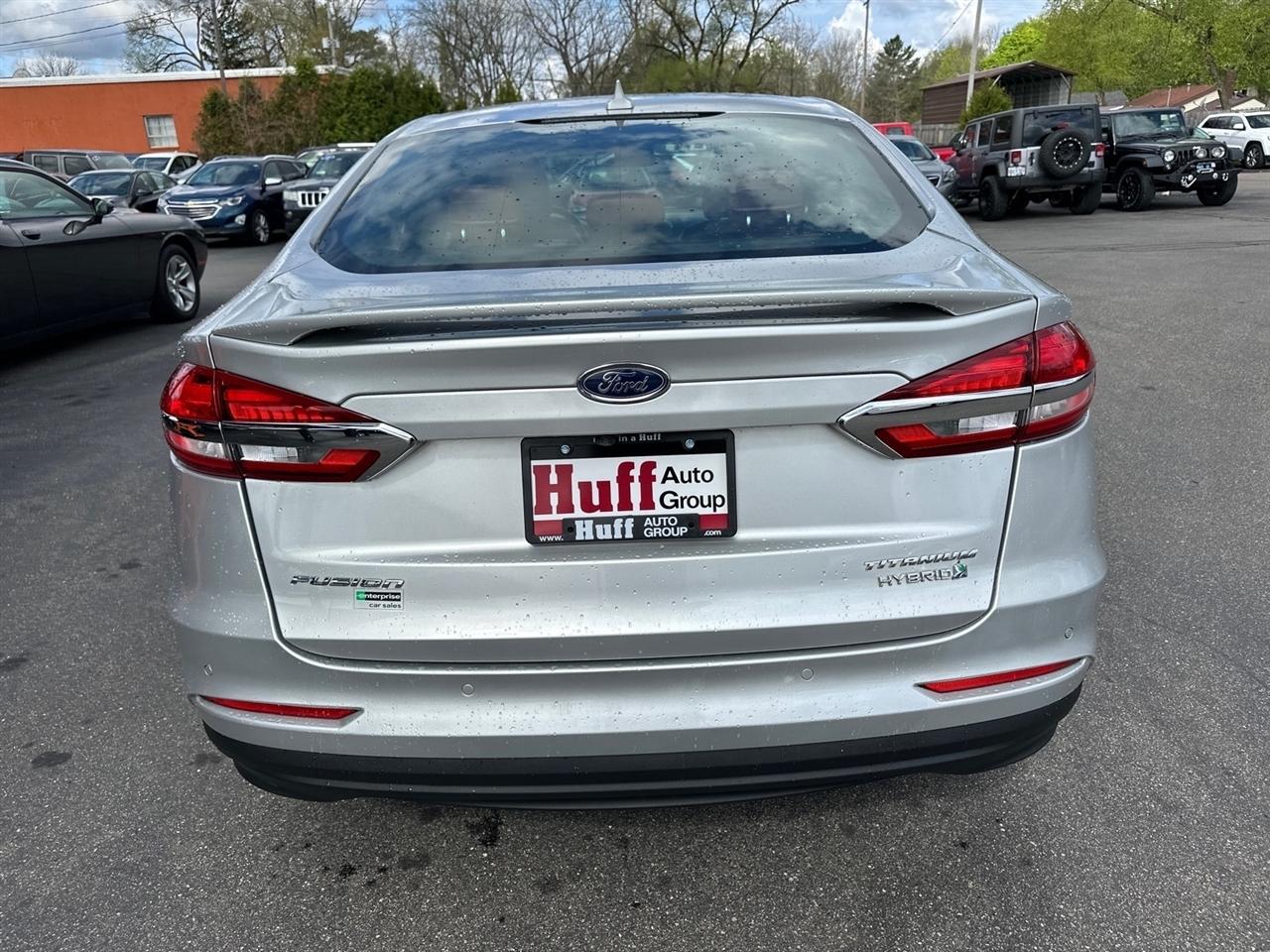 Ford Fusion Hybrid Titanium FWD 2019