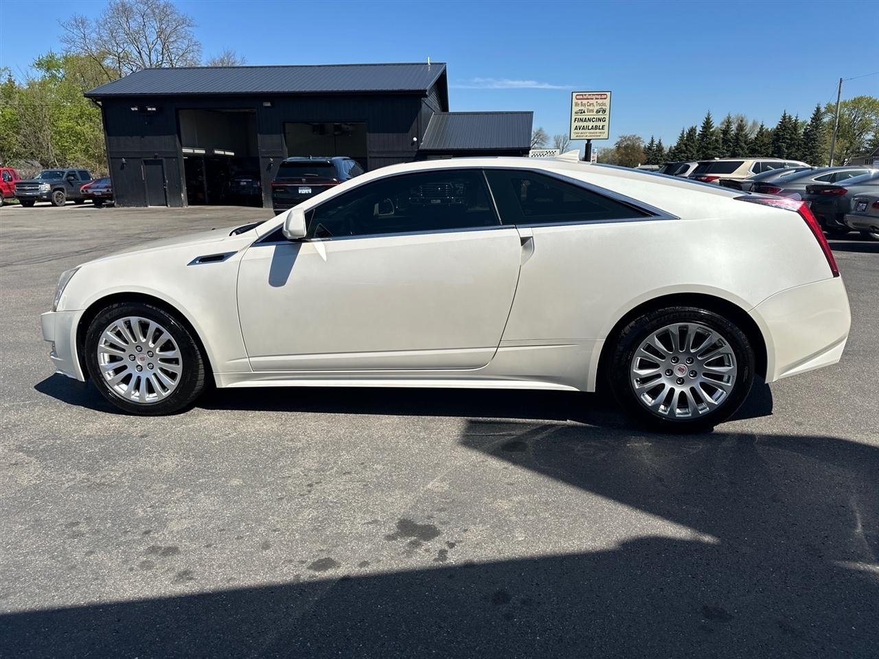 Cadillac CTS Coupe 2dr Cpe Performance AWD 2011
