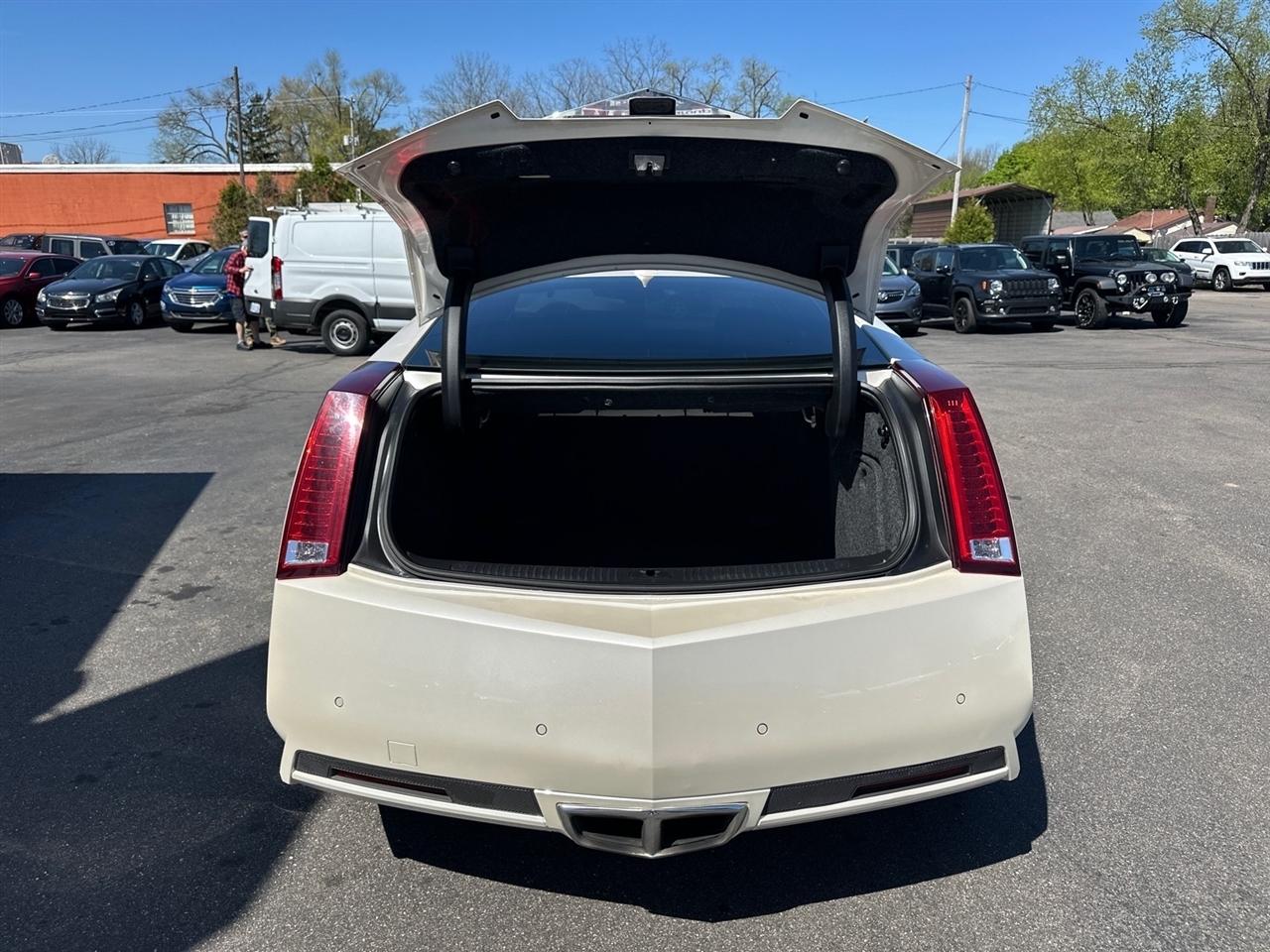Cadillac CTS Coupe 2dr Cpe Performance AWD 2011