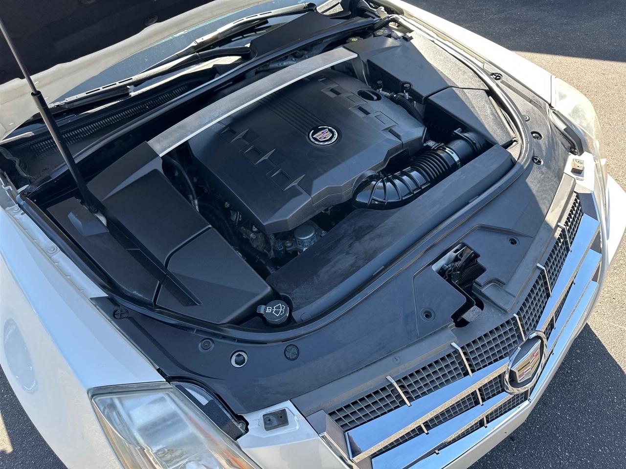 Cadillac CTS Coupe 2dr Cpe Performance AWD 2011