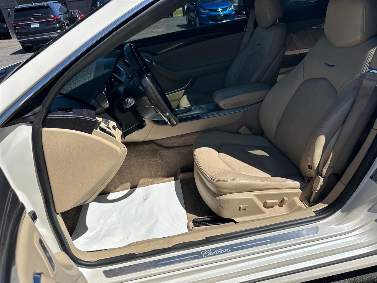 Cadillac CTS Coupe 2dr Cpe Performance AWD 2011