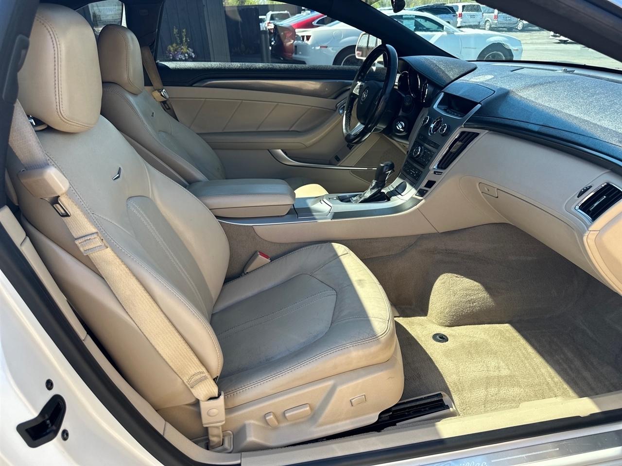 Cadillac CTS Coupe 2dr Cpe Performance AWD 2011