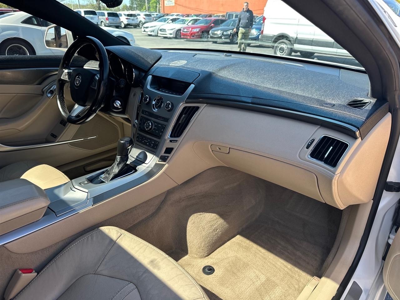 Cadillac CTS Coupe 2dr Cpe Performance AWD 2011