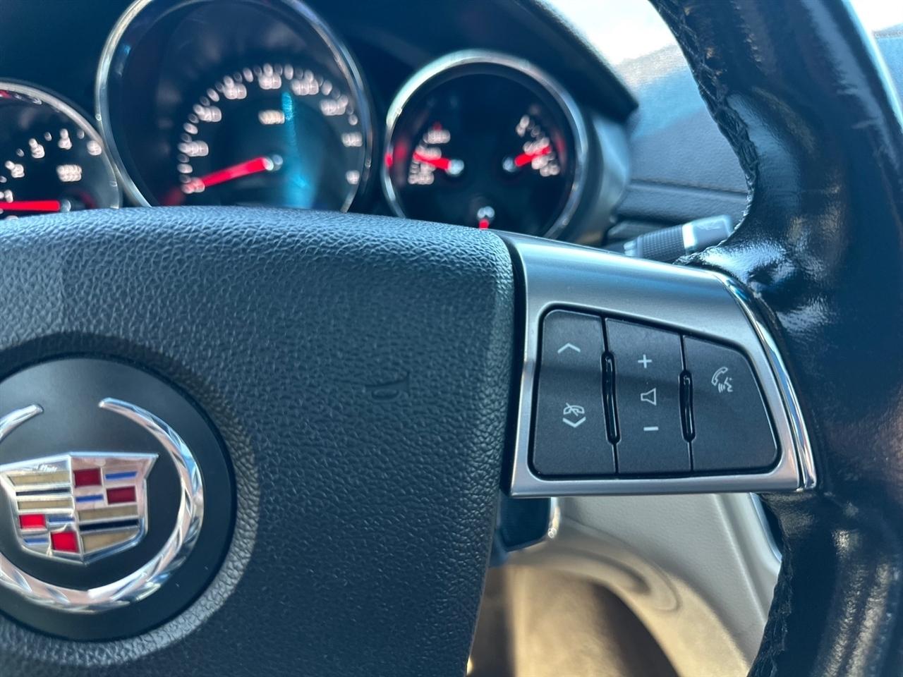 Cadillac CTS Coupe 2dr Cpe Performance AWD 2011