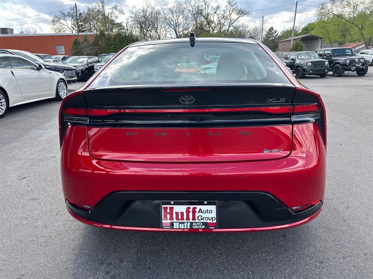 Toyota Prius Limited AWD (Natl) 2024