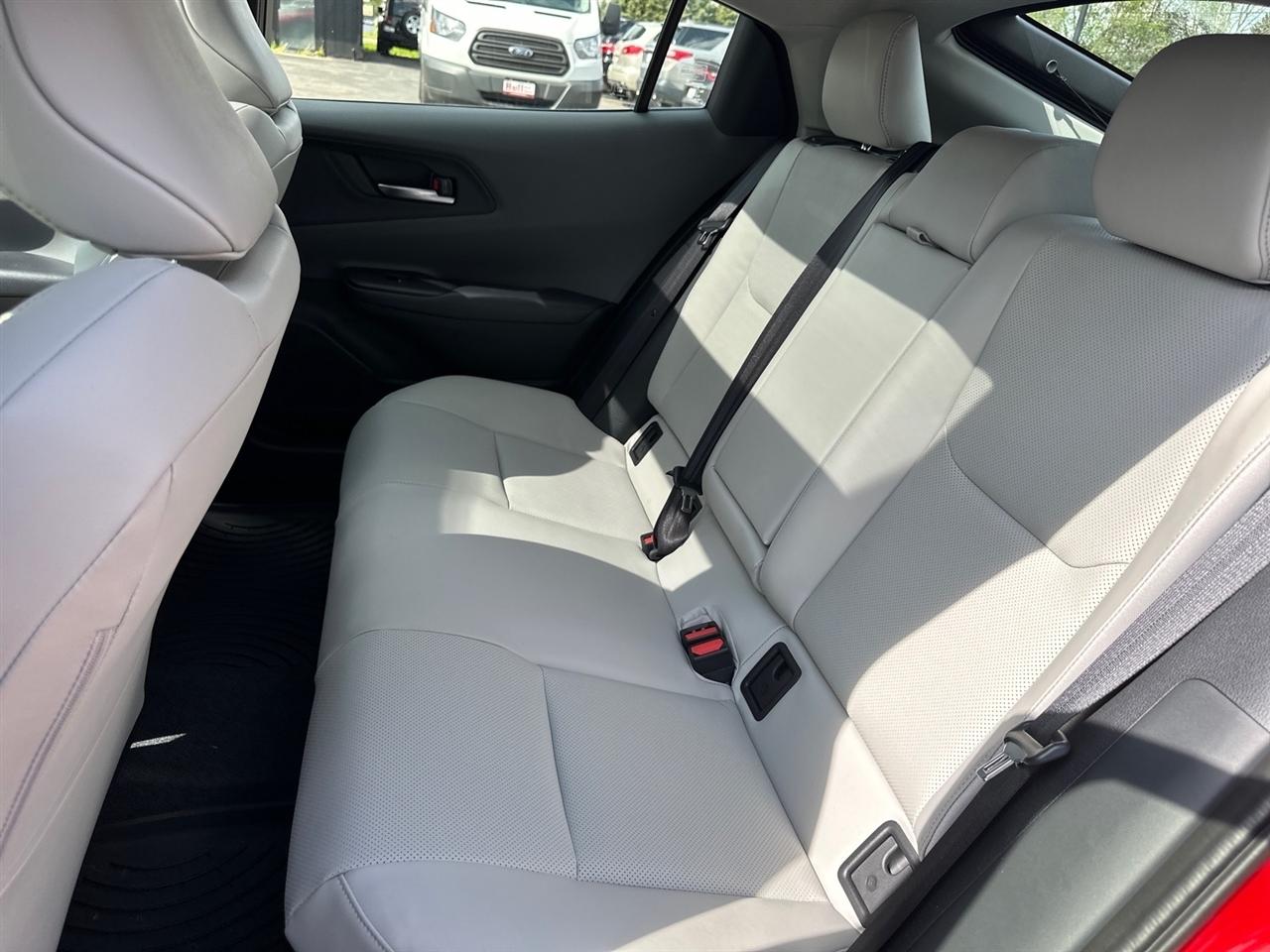 Toyota Prius Limited AWD (Natl) 2024