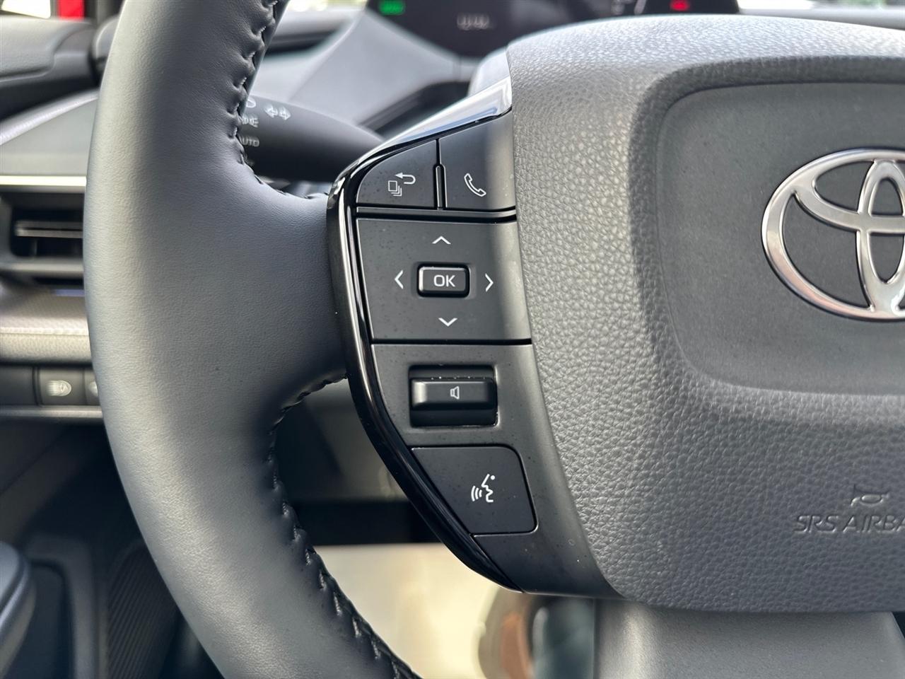 Toyota Prius Limited AWD (Natl) 2024