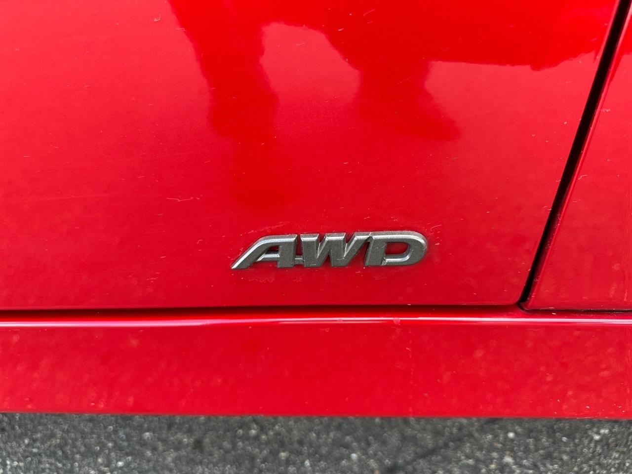 Toyota Prius Limited AWD (Natl) 2024