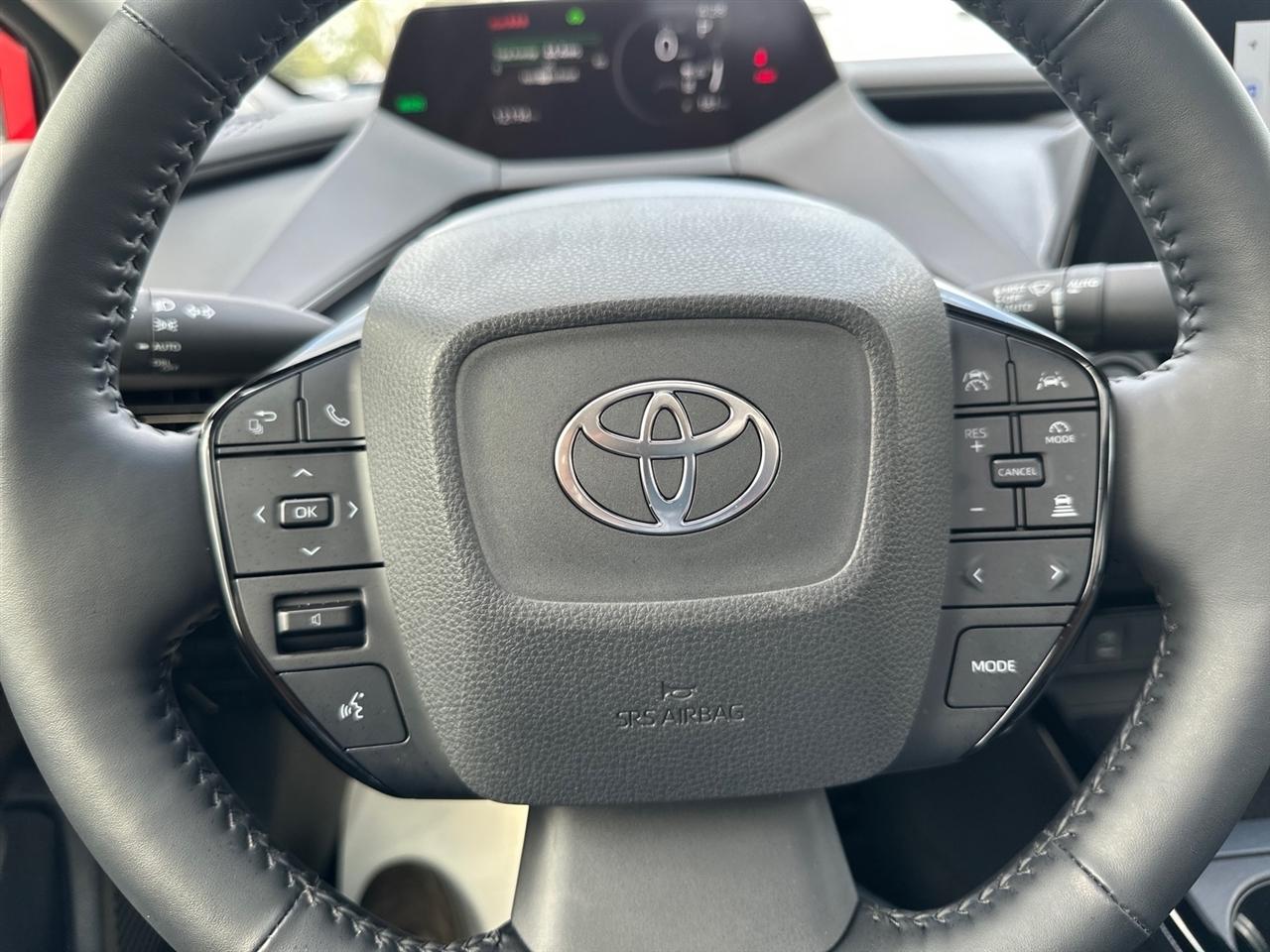 Toyota Prius Limited AWD (Natl) 2024