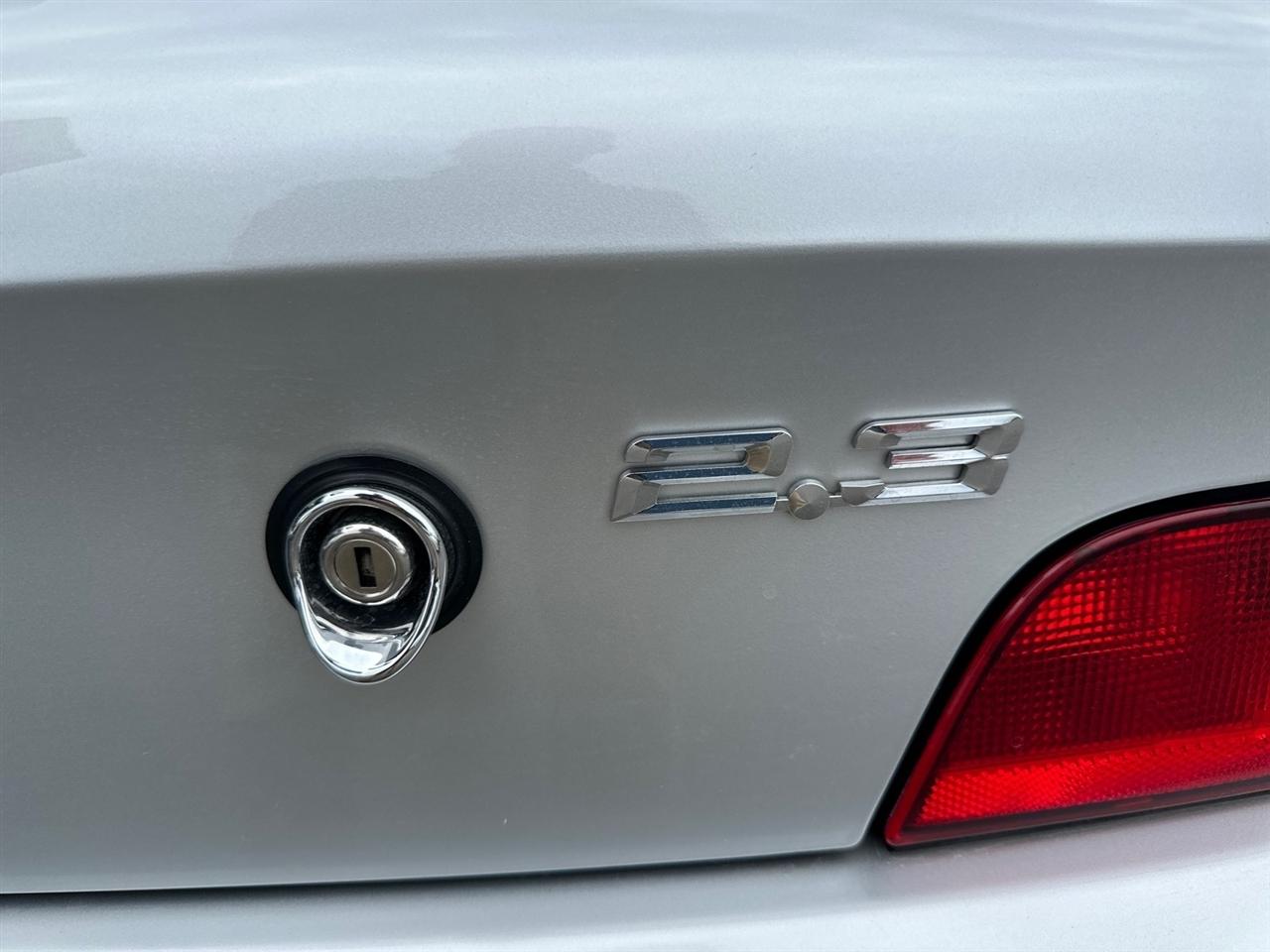 BMW Z3 Z3 2dr Roadster 2.5L 2000