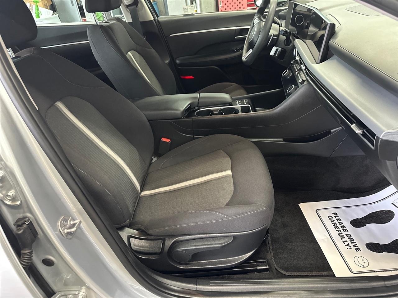 Hyundai Sonata SEL FWD 2025