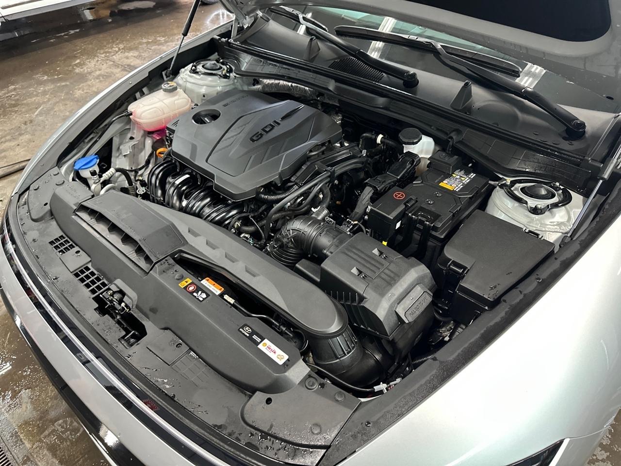 Hyundai Sonata SEL FWD 2025