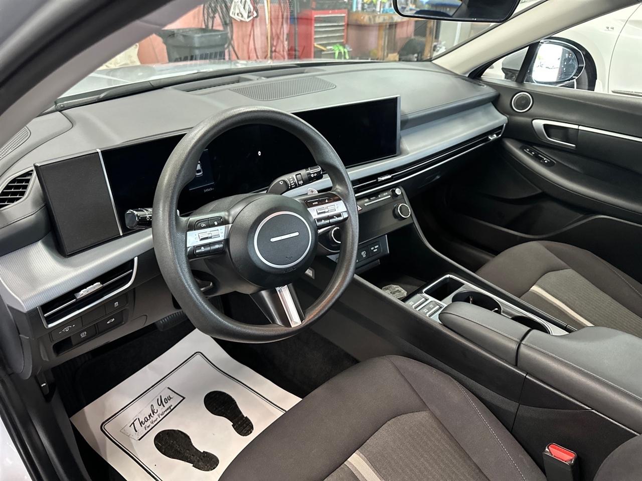 Hyundai Sonata SEL FWD 2025