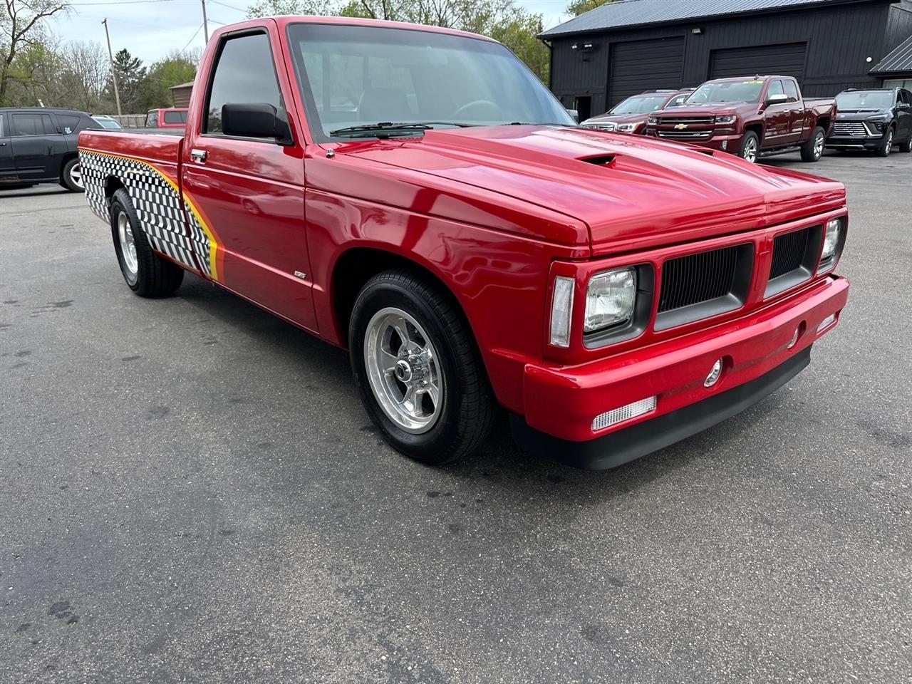 GMC S-15  1982