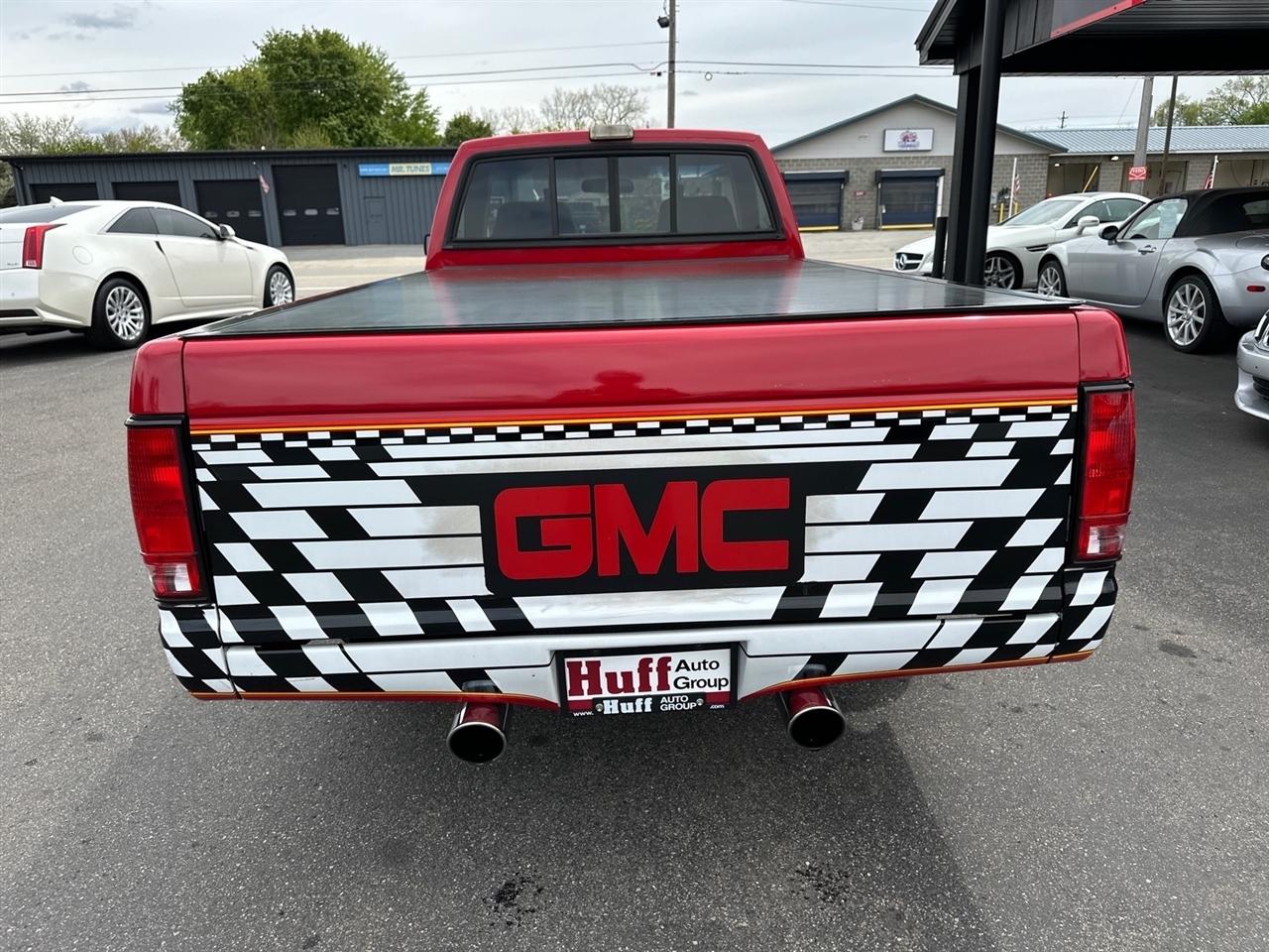GMC S-15  1982
