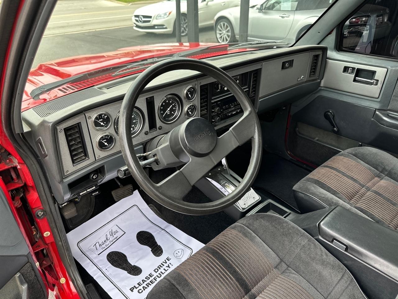 GMC S-15  1982