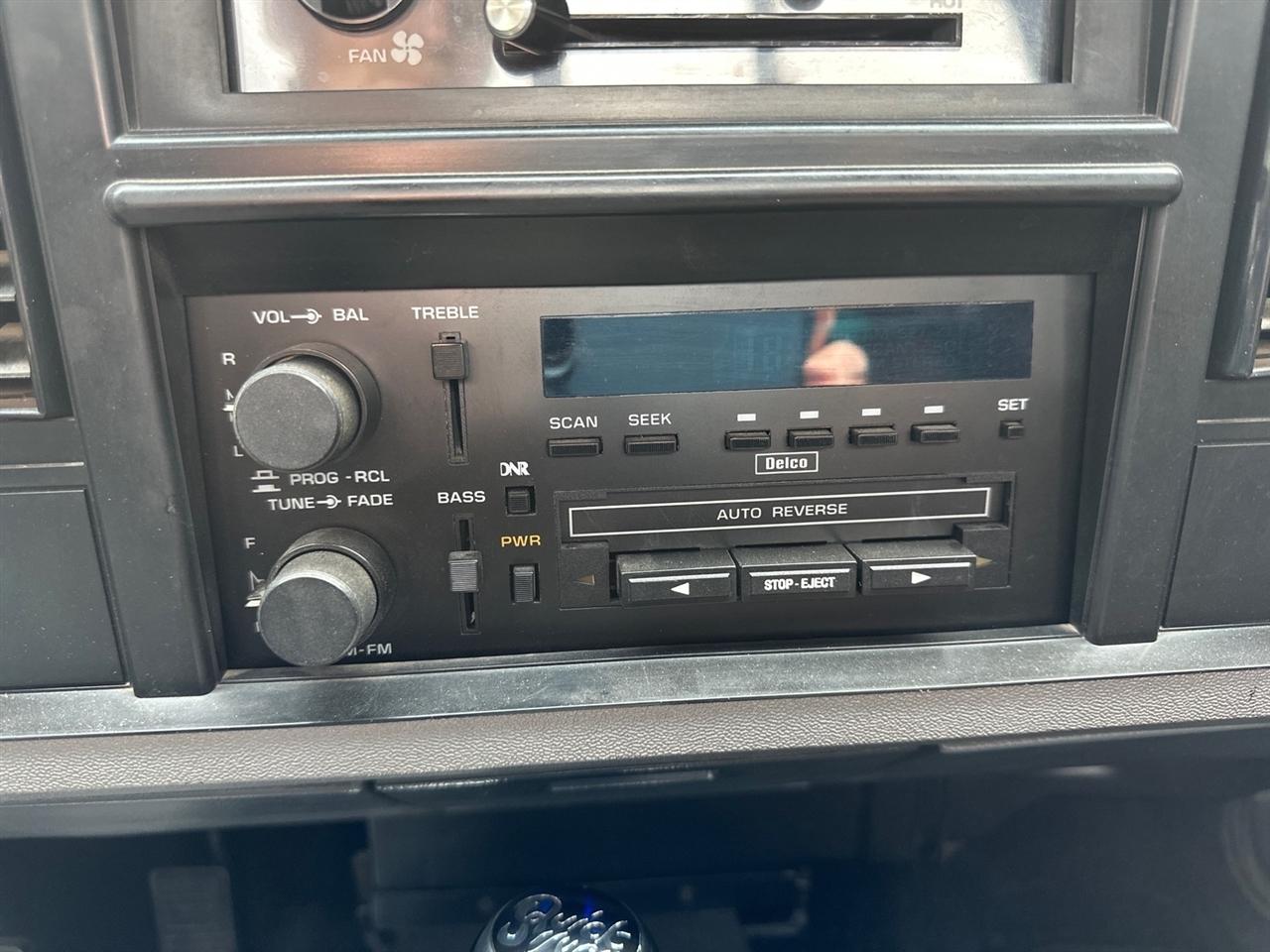 GMC S-15  1982