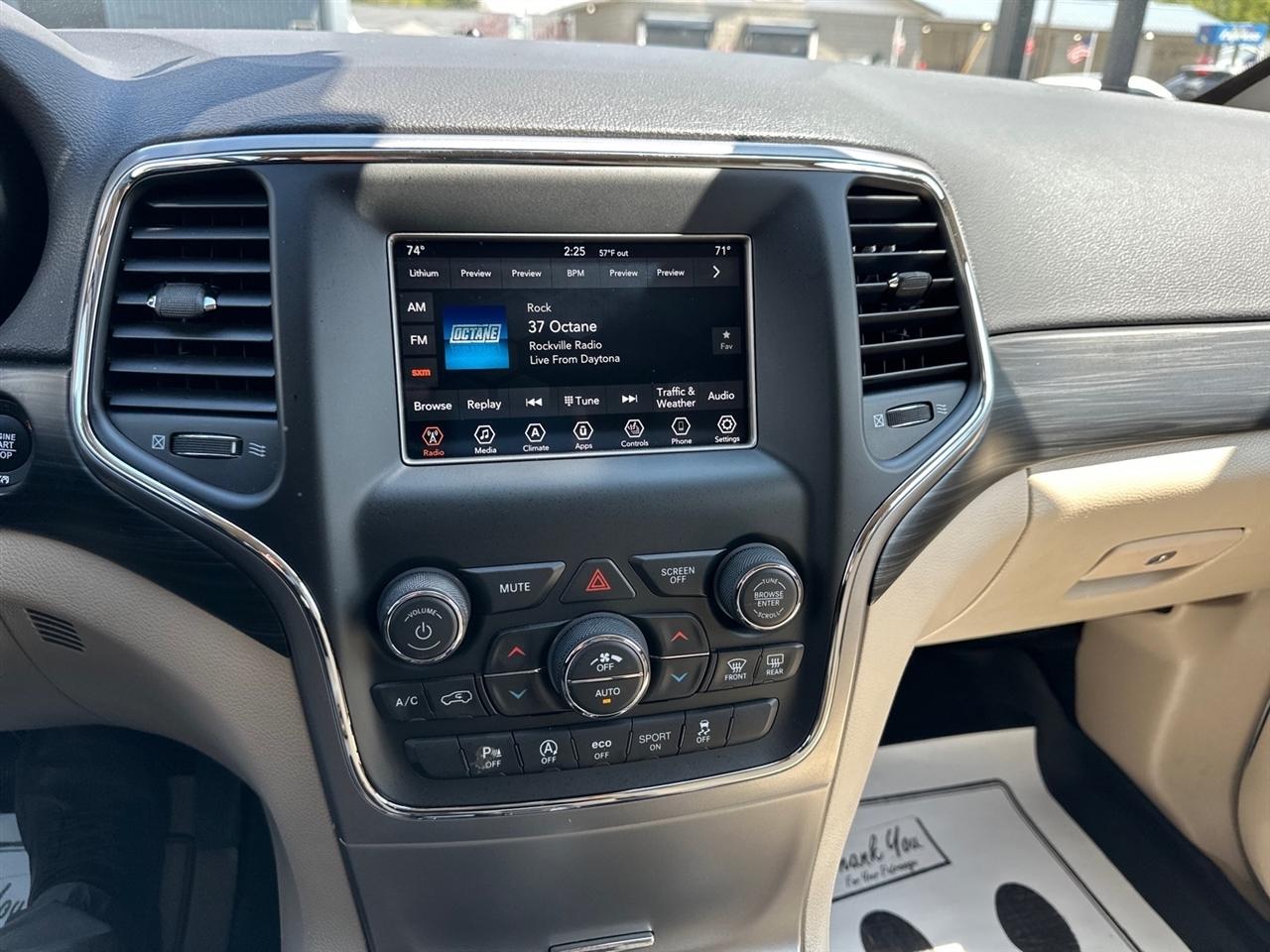 Jeep Grand Cherokee Laredo E 4x4 2021
