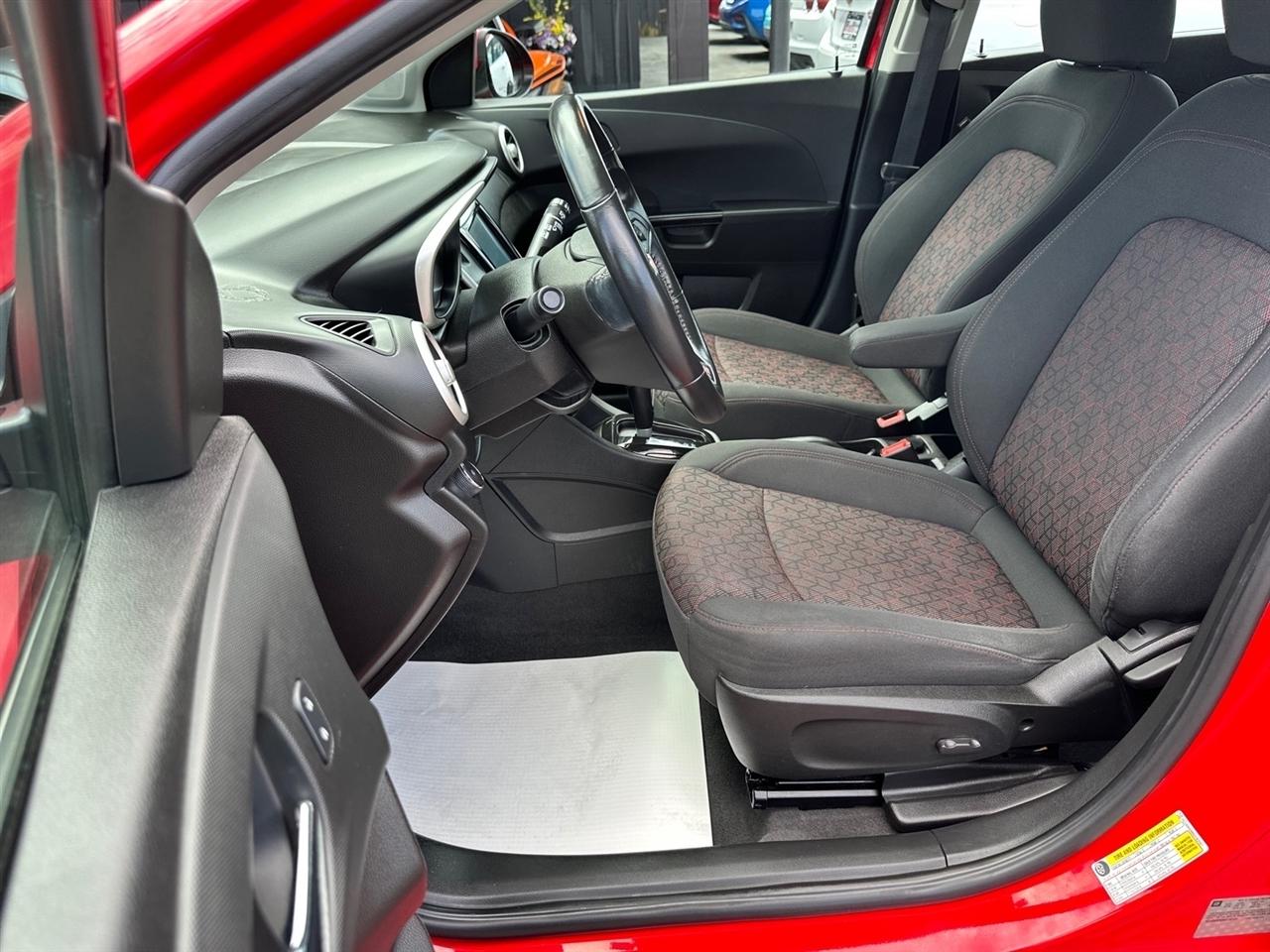 Chevrolet Sonic 5dr HB Auto LT w/1SD 2017